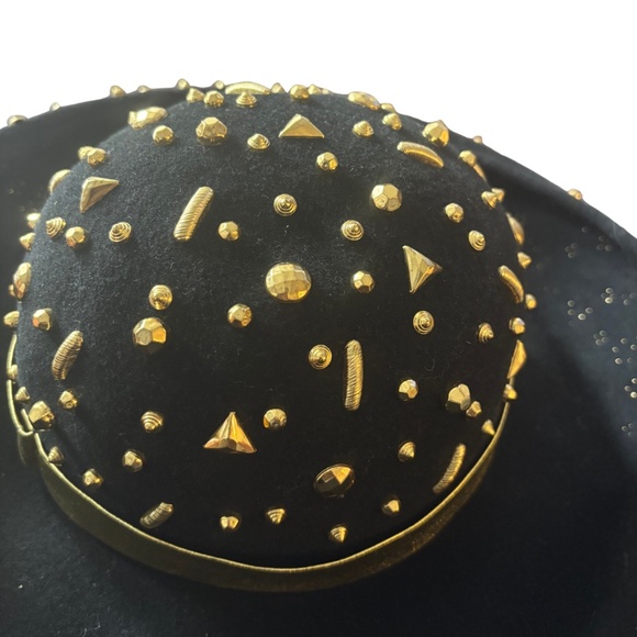 Vintage Jack McConnell Boutique Black Wool Hat with Gold Studs - Picture 4 of 6
